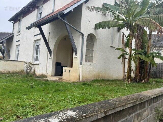 Maison à VILLENEUVE-SAINT-GERMAIN