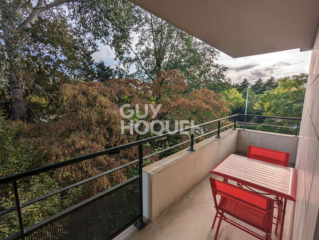 Appartement à SAINT-CYR-SUR-LOIRE