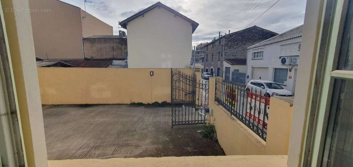 Appartement à VALLAURIS