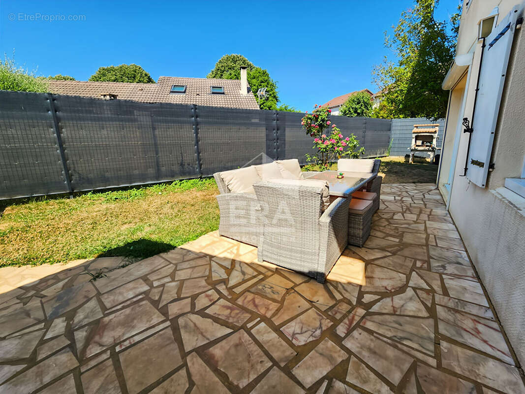 Maison Savigny Le Temple 5 pièce(s) 102.5 m2 - photo 14
