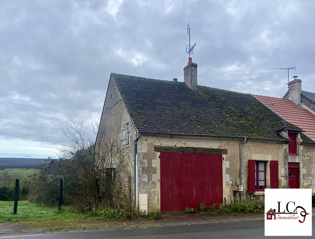 Maison à LA CELLE-SUR-NIEVRE