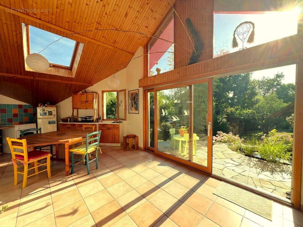 Maison 210 m² à Bloye  - photo 8
