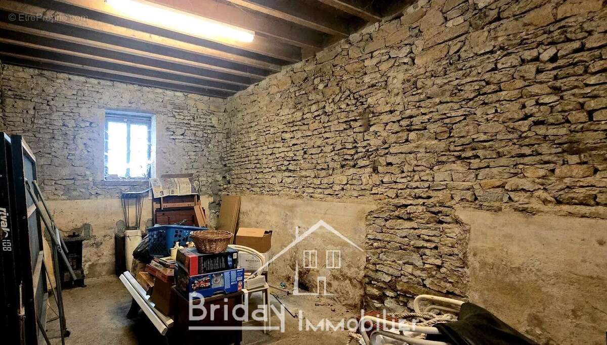 Maison à LE BOIS-D&#039;OINGT