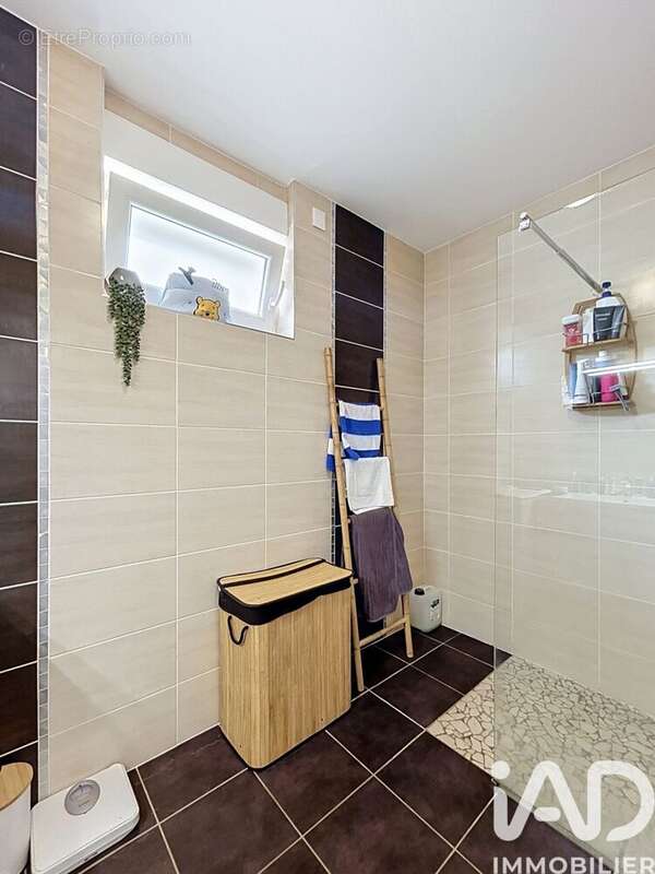 Photo 8 - Appartement à CUVRY