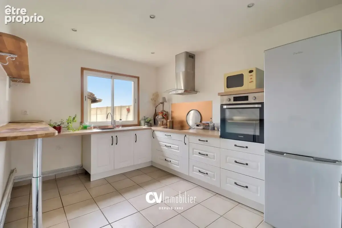 Maison de plain-pied - 100 m2 - Dépendances - photo 5