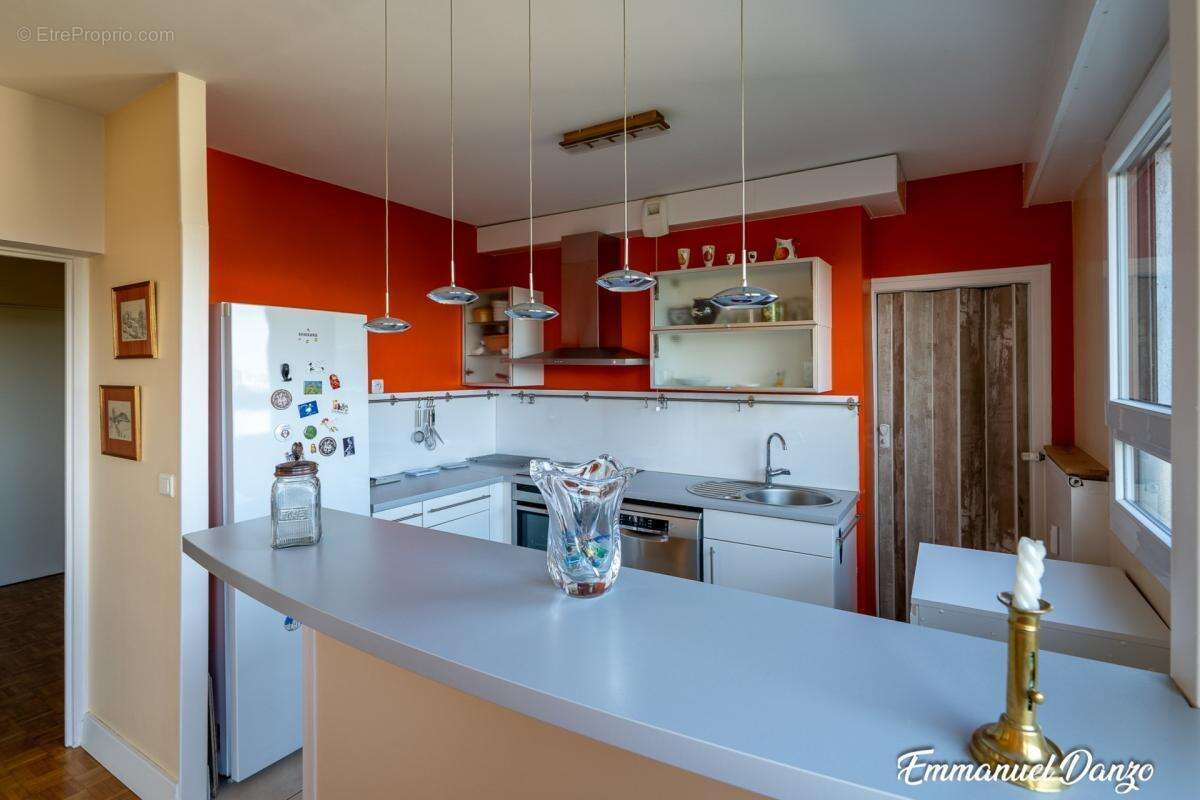 Nancy – Appartement traversant 110 m² – 3 chambres – Dernier étage avec ascenseur - photo 5