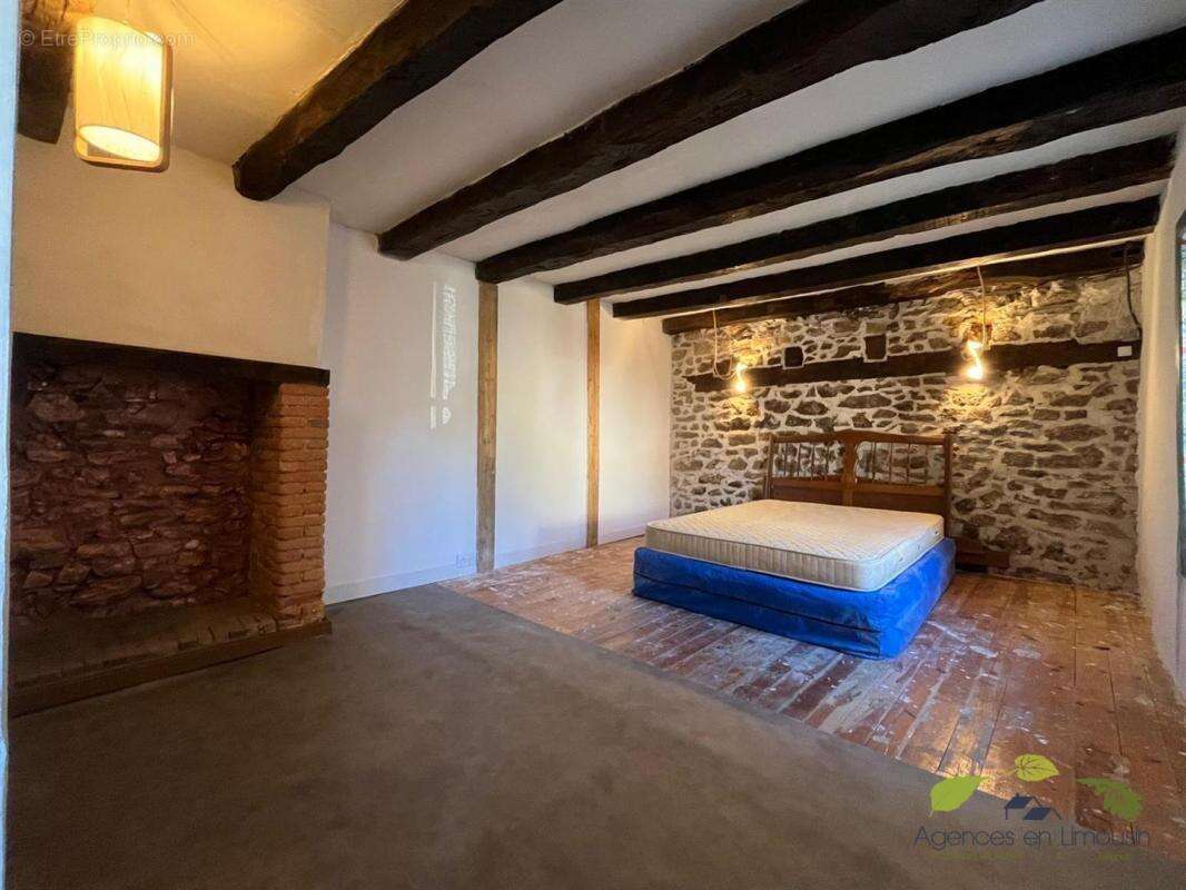 Maison à ROZIERS-SAINT-GEORGES