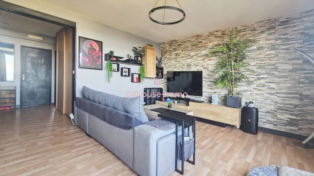 Appartement à NOZAY