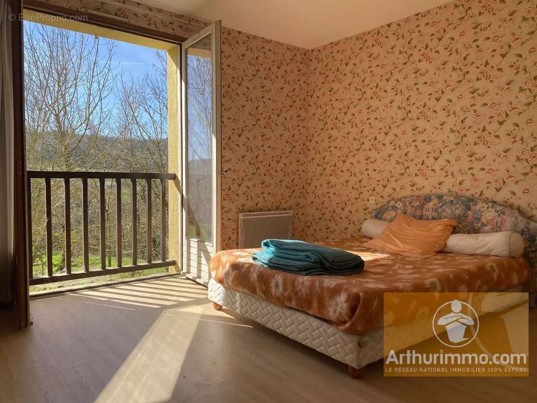 Maison à SEVERAC-LE-CHATEAU