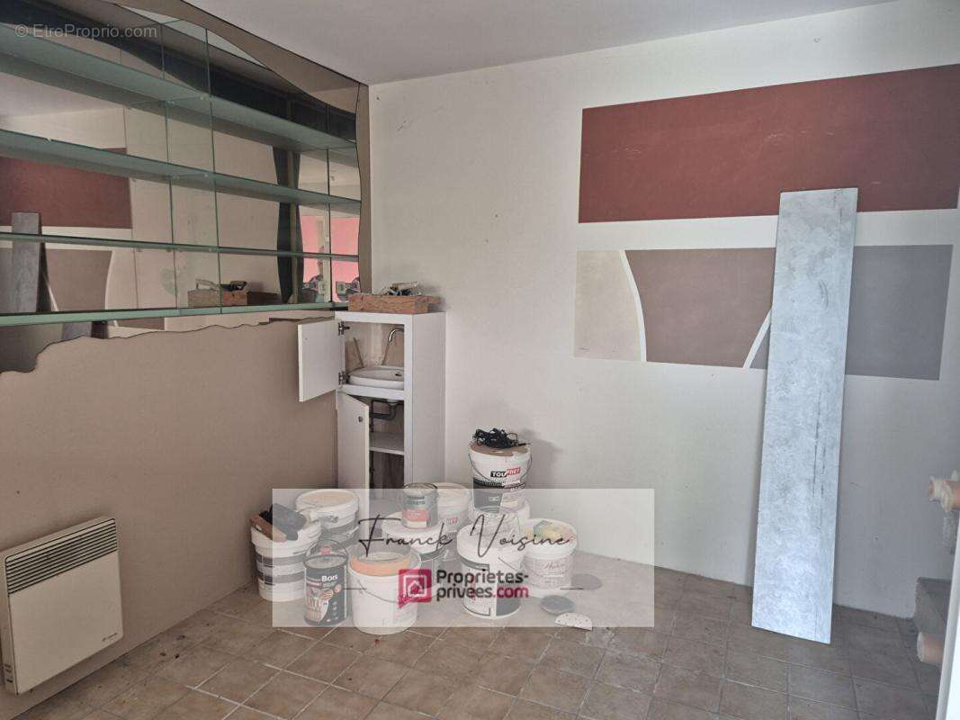 A VENDRE à Rochetrejoux, atelier de 173 m2 env - photo 6