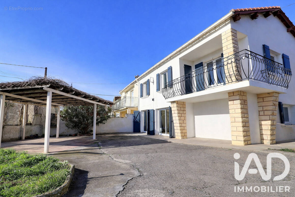 Photo 1 - Maison à SORGUES