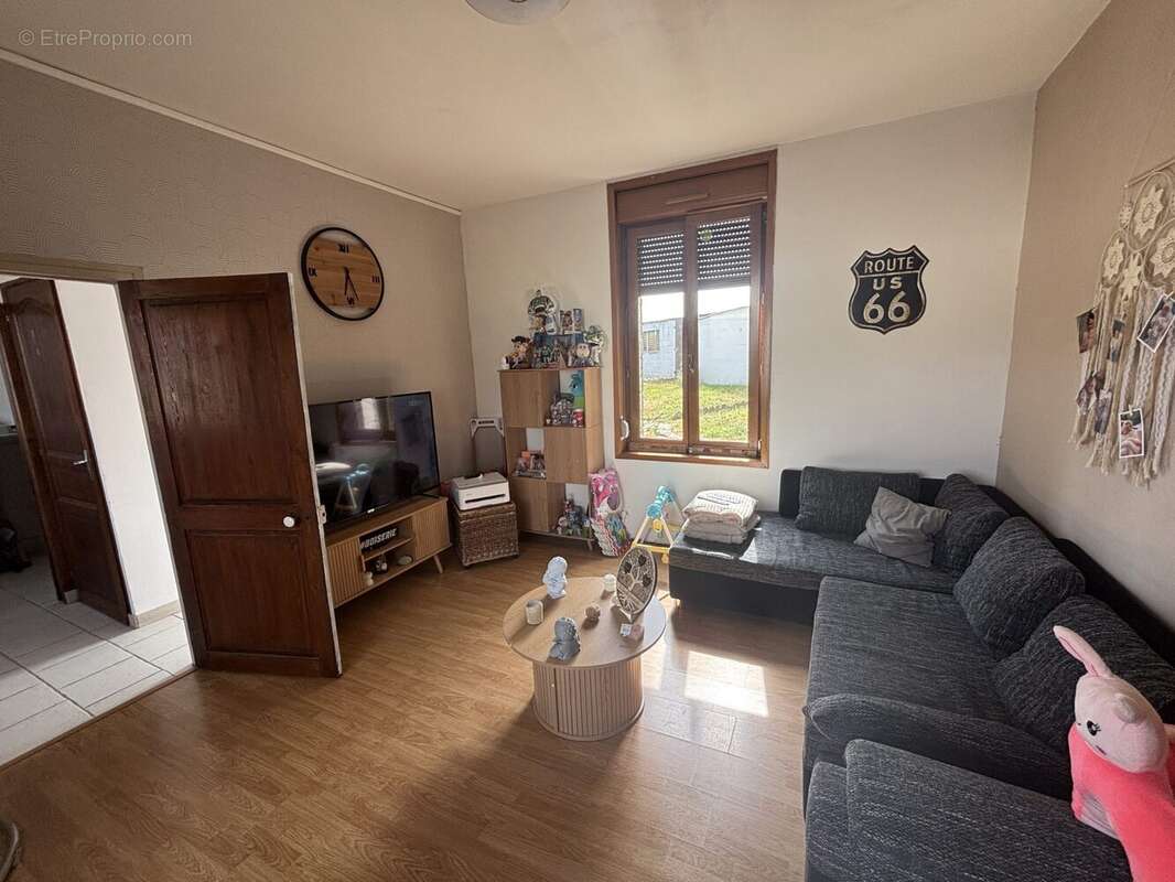 Maison 91 m² à Solesmes  - photo 4