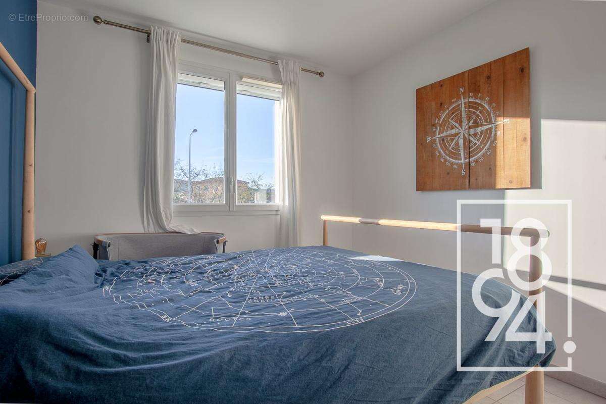 Maison à CHATEAUNEUF-LES-MARTIGUES