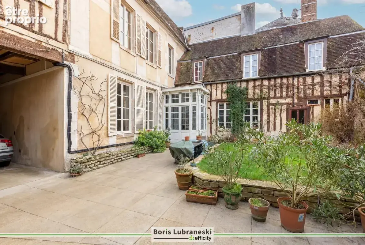Maison à AUXERRE