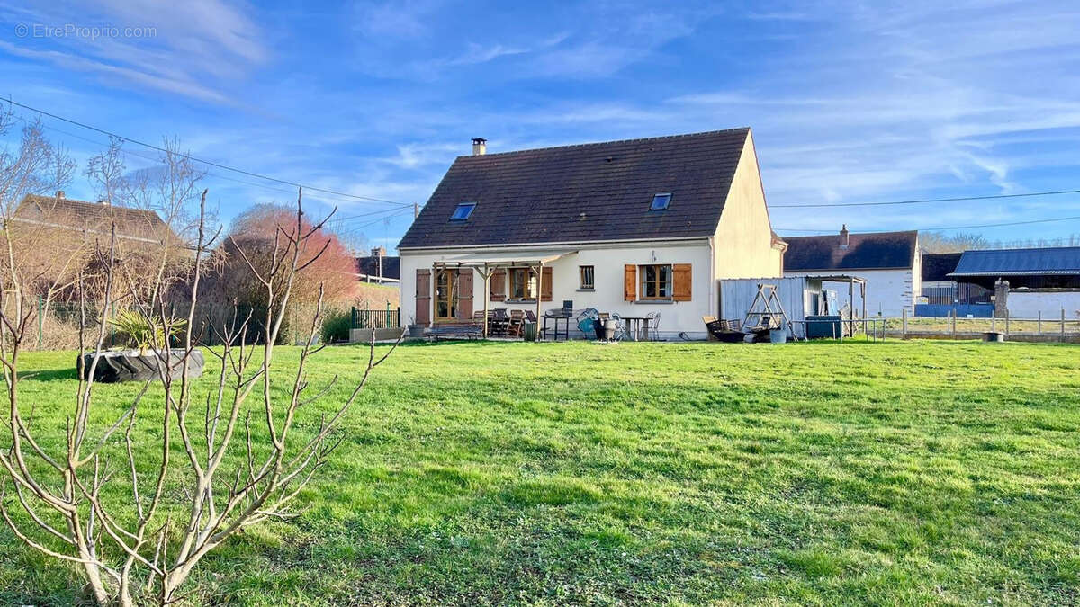 Maison à BRAY-SUR-SEINE