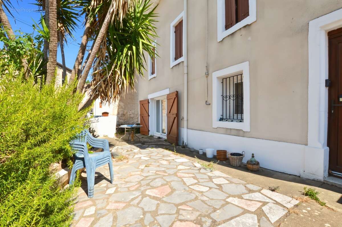 Maison de caractère 186 m² – 5 chambres dont 4 suites parentales – Terrasse – Causses-et-Veyran - photo 7