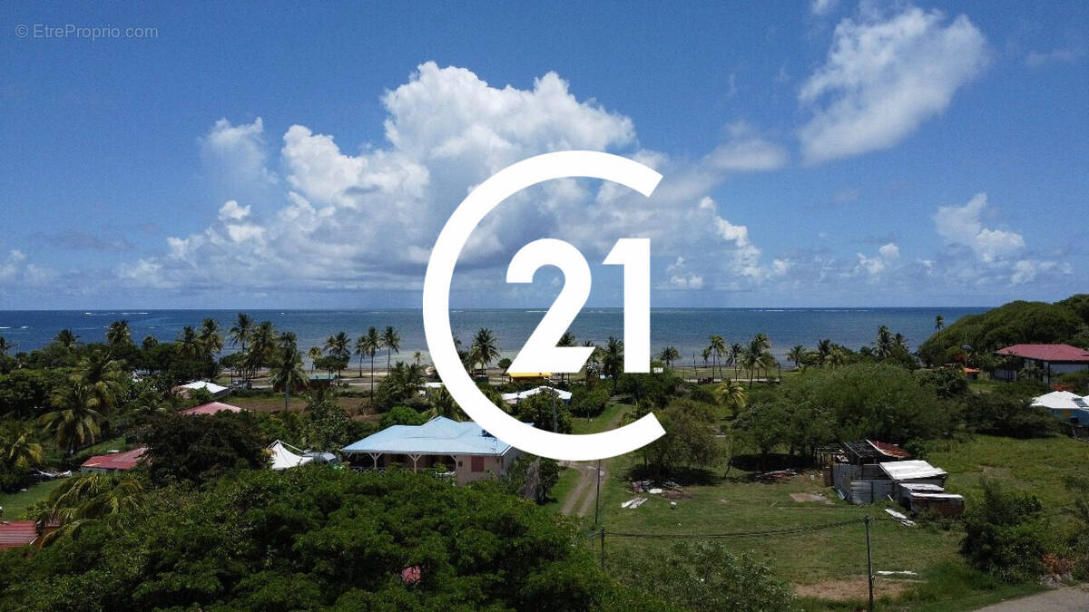 Terrain à LE VAUCLIN