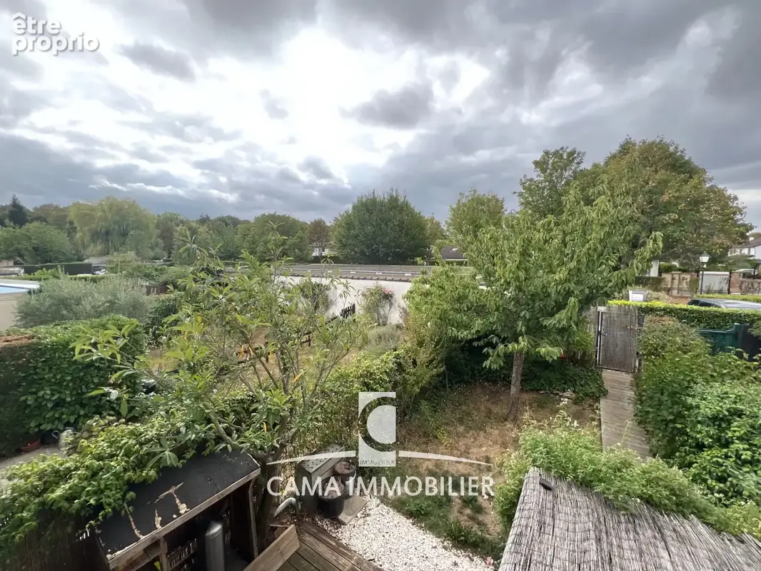 Maison mitoyenne en excellent état dans une résidence familiale recherchée - photo 19