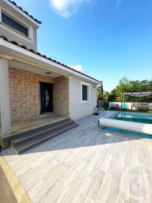 Maison 157 m² à Saint-Andre-De-Sangonis  - photo 2