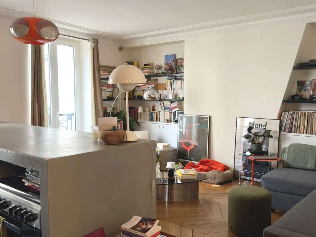 Appartement à PARIS-9E