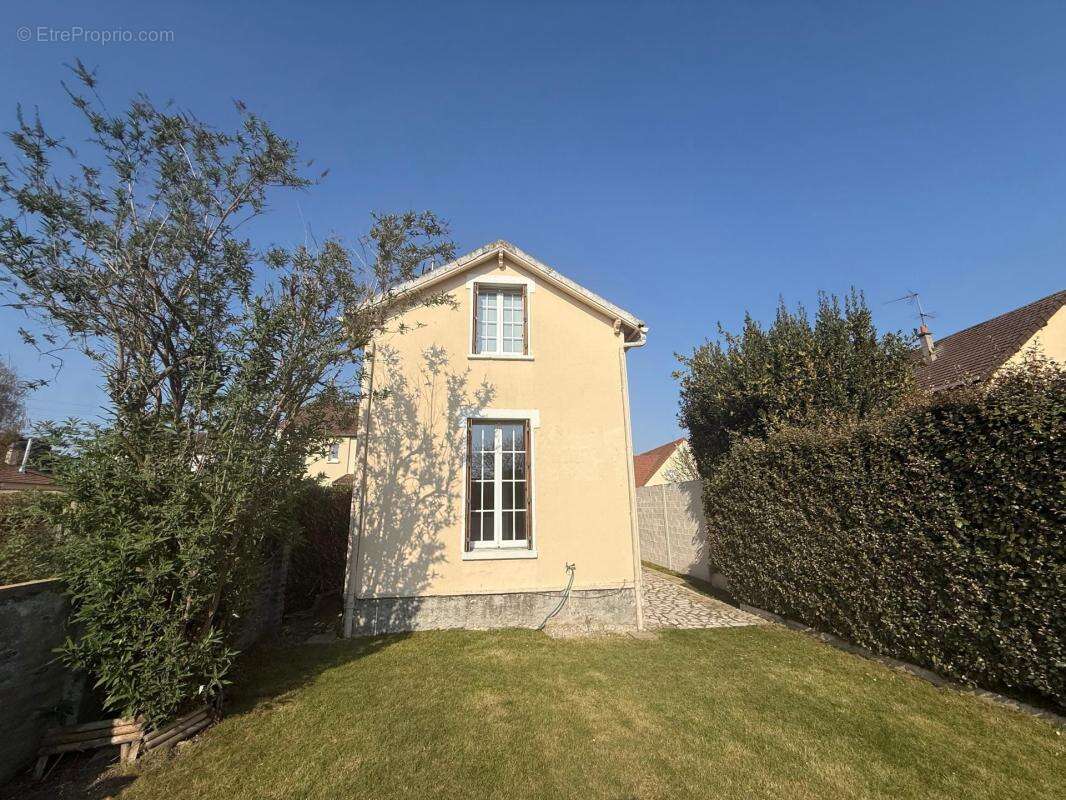 Maison à MANTES-LA-VILLE