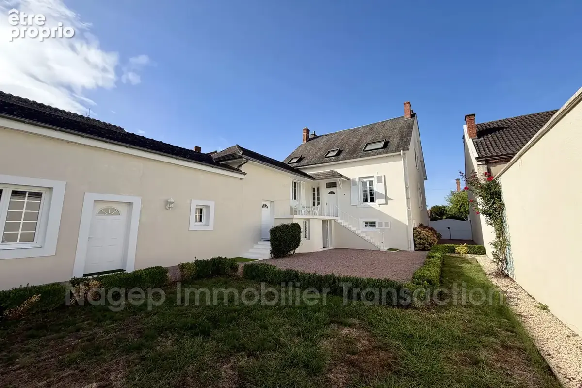 Maison à VARENNES-SUR-ALLIER