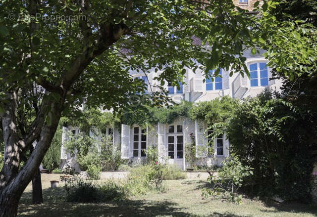 Autre à TREVOUX
