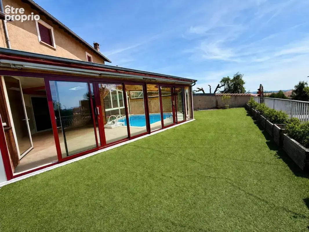 Maison de village - 7 pièces - 4 chambres - garages - terrasse - piscine - photo 14