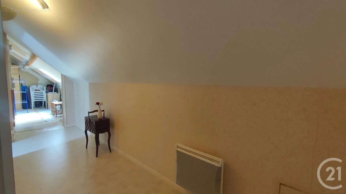 Maison 126 m² à Saint-Loup  - photo 10