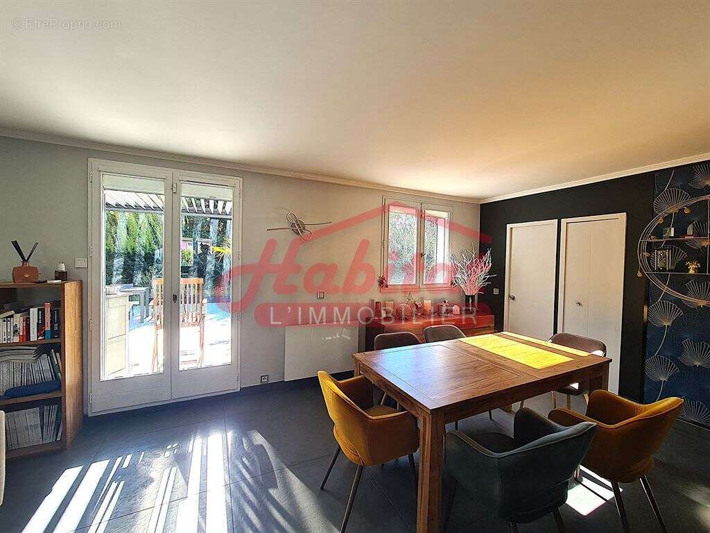 Maison 200 m² à Chelles  - photo 6