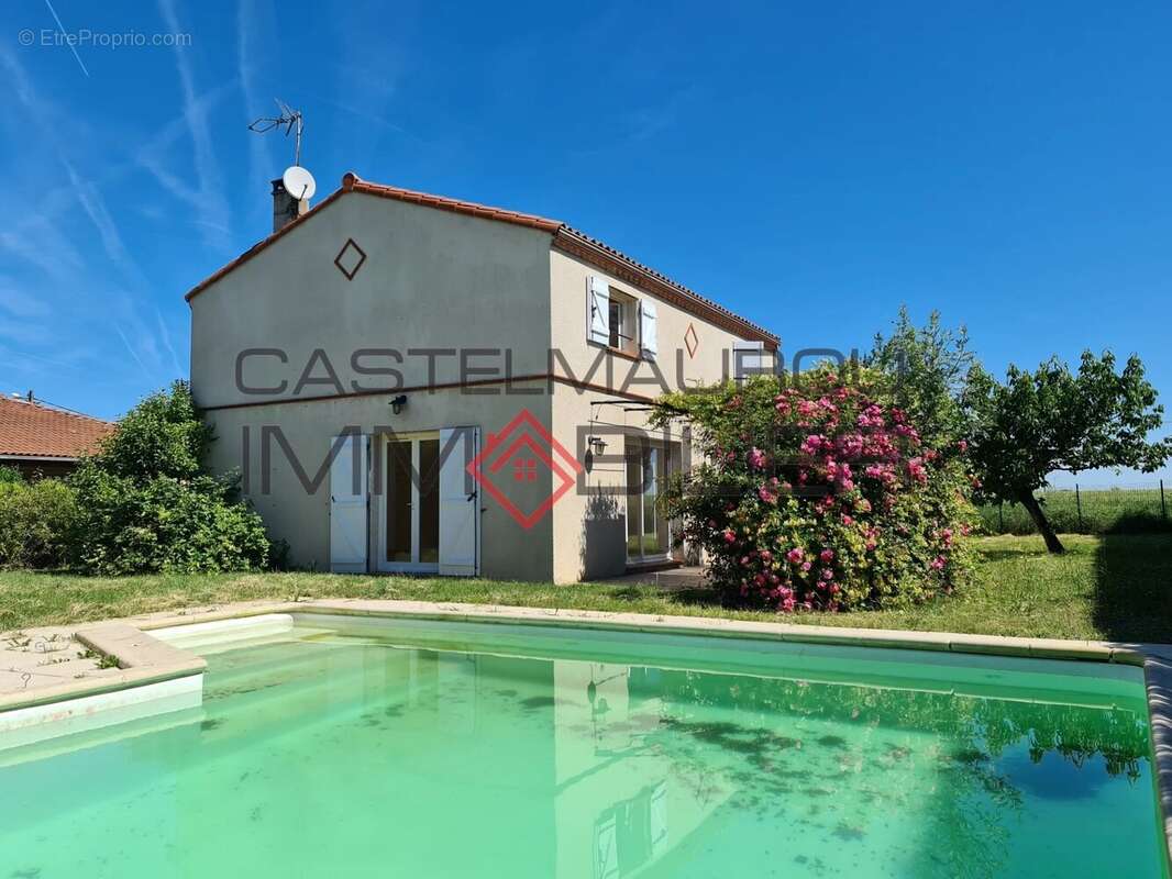 Maison à SAINT-LOUP-CAMMAS