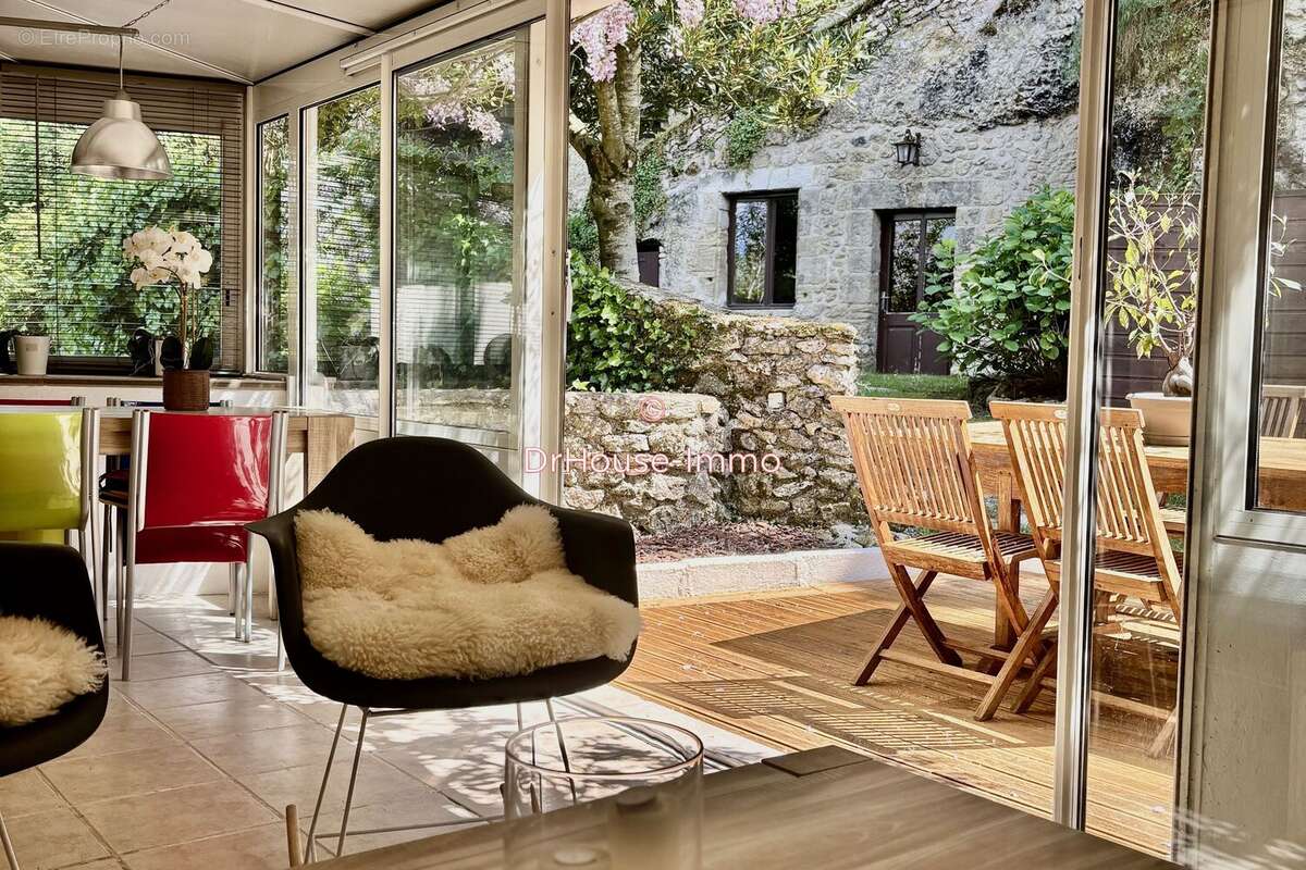 Maison à MONTLOUIS-SUR-LOIRE