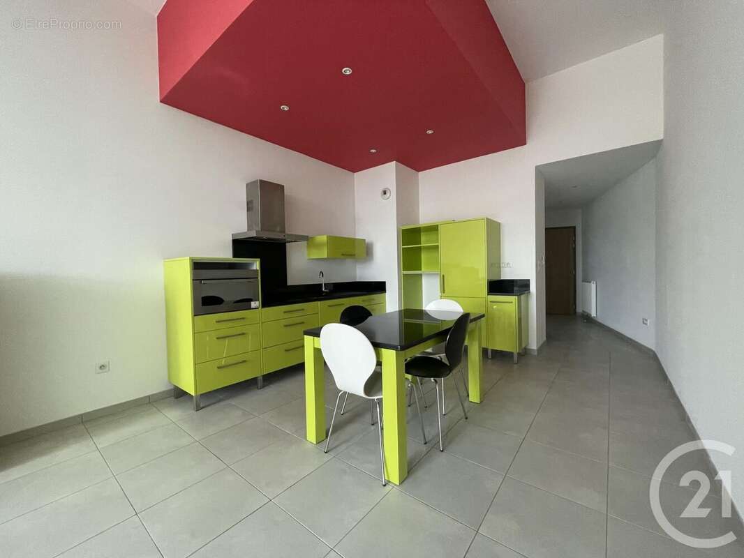 Appartement à MOULINS