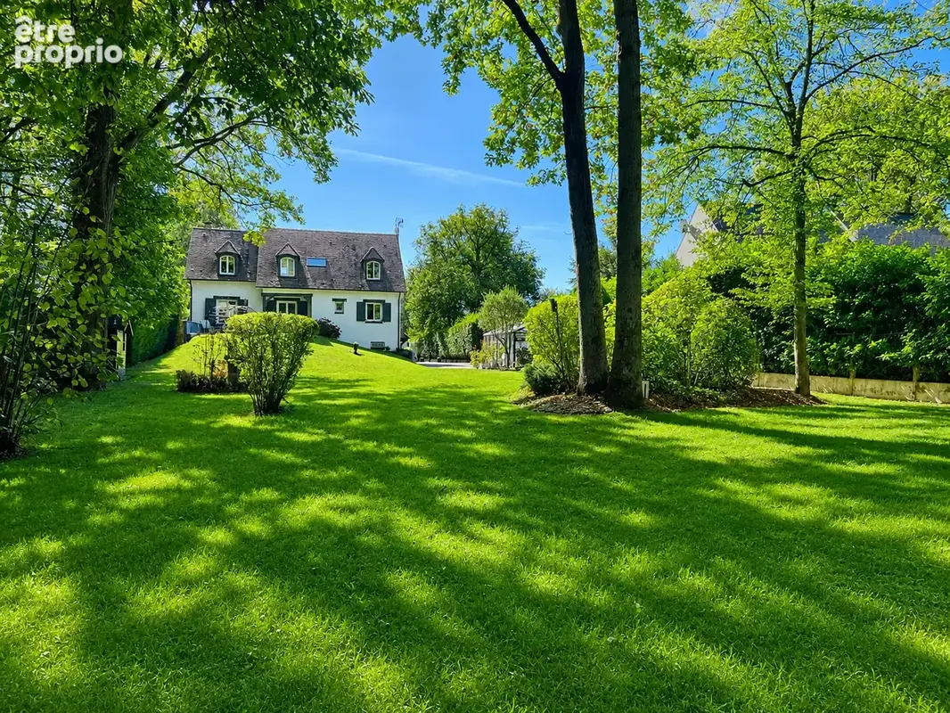 Propriété d'exception de 342m2 au sol -2 maisons sur la butte de Marcoussis- Piscine- Terrain de 3279m2 - photo 25
