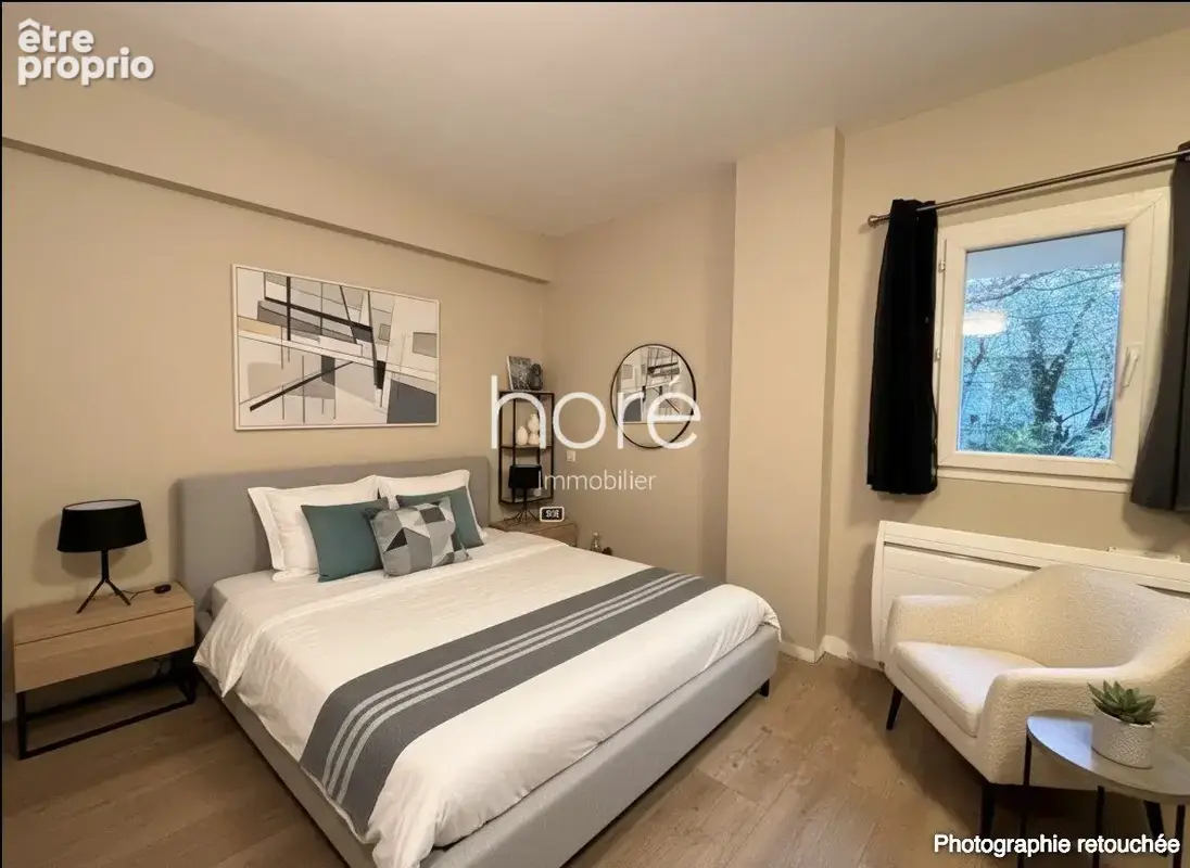 Maison 255 m² à La Celle-Saint-Cyr  - photo 9