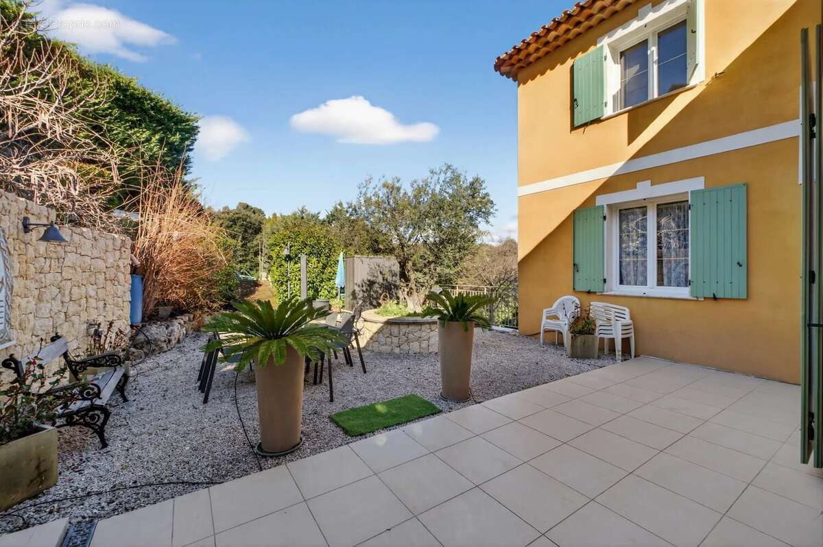 Maison à MONTAUROUX