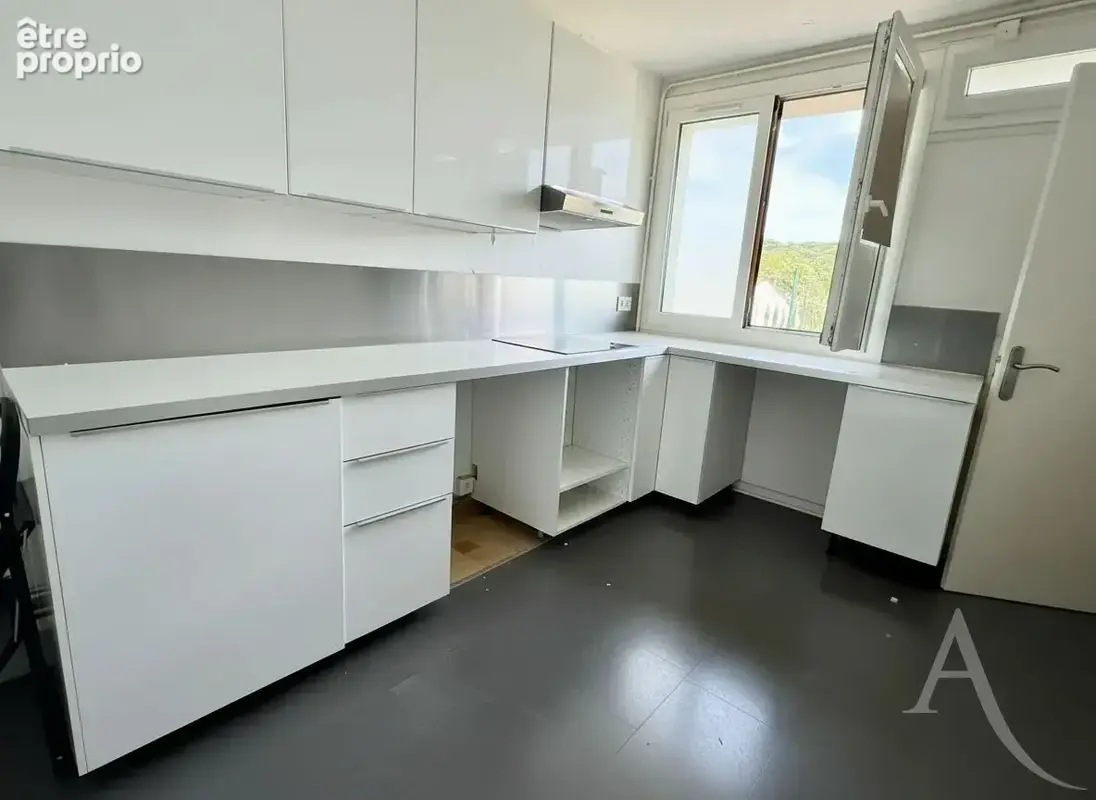 Appartement 4 pièces Chaville Rive Gauche  Résidence calme à proximité de la forêt dernier étage - photo 3