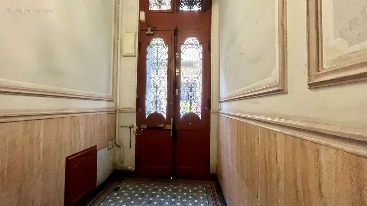 Appartement à MARSEILLE-1E