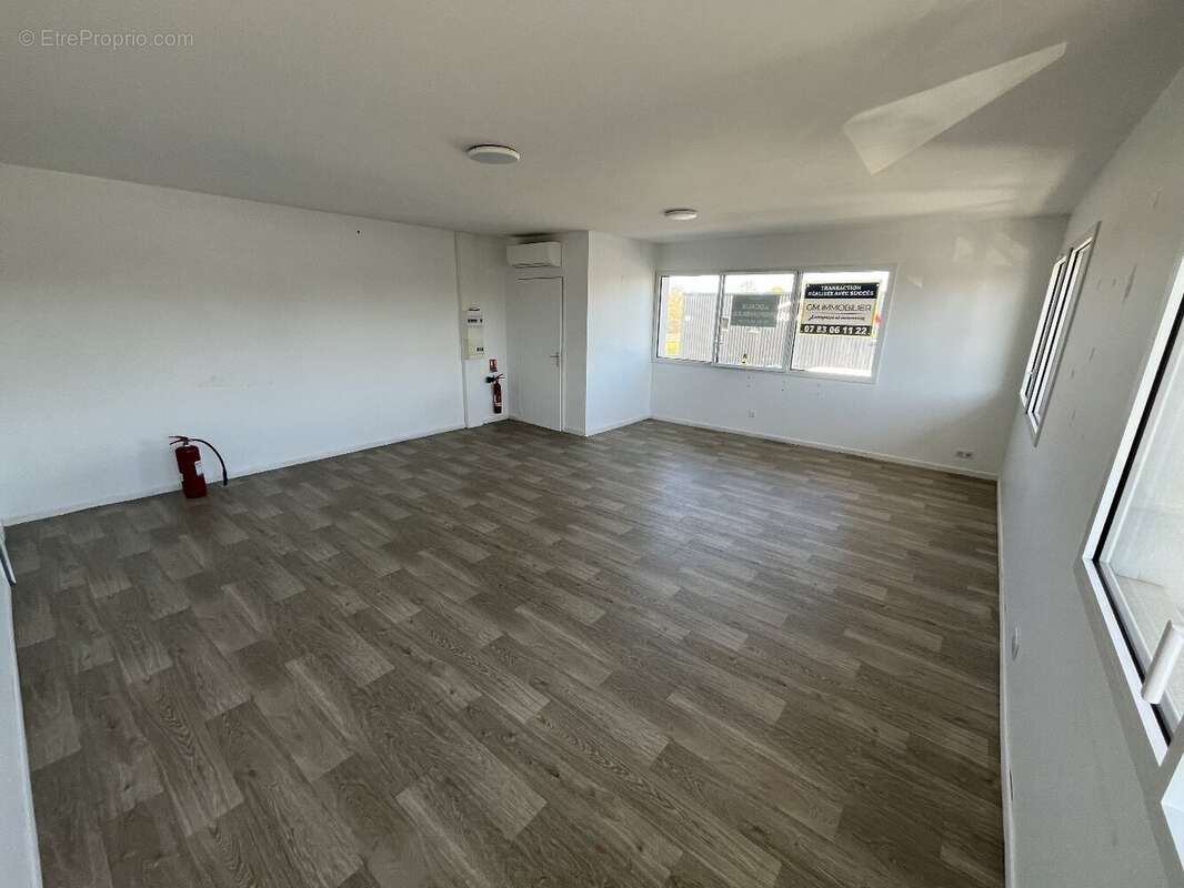 Commerce à BENESSE-MAREMNE