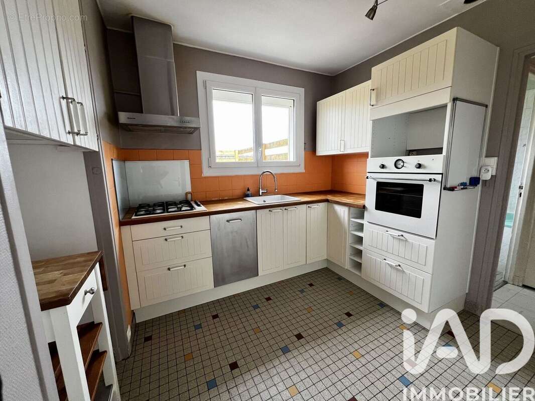 Photo 3 - Maison à LA SAUSSAYE