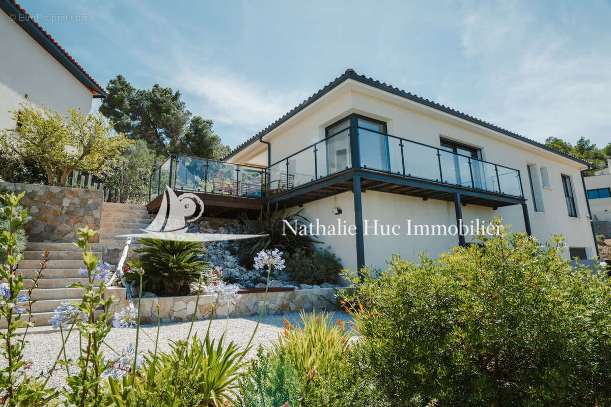 Maison 145 m² à Treilles  - photo 8