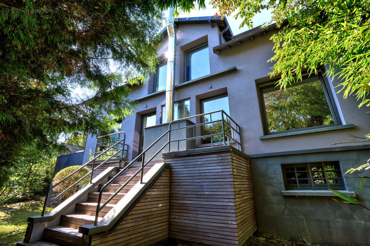 Maison à LA CELLE-SAINT-CLOUD