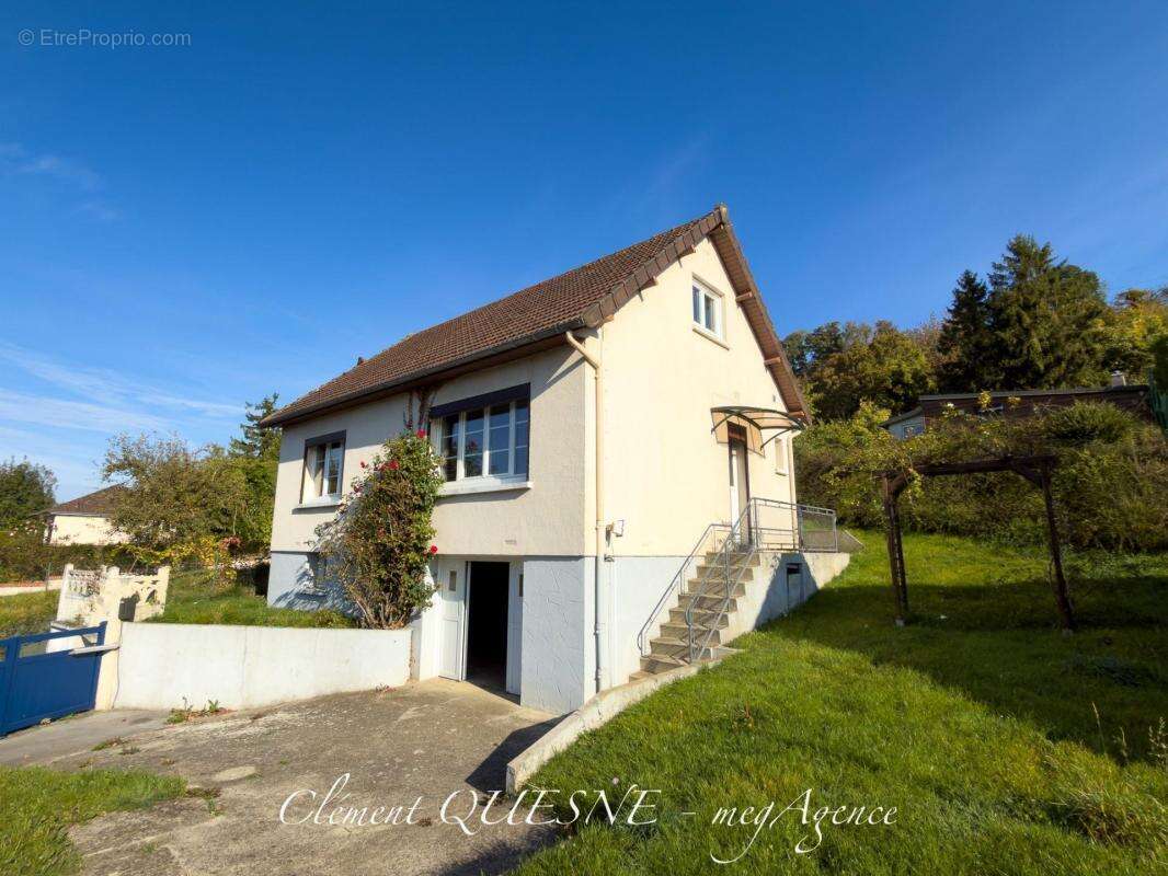 Maison à MARTIN-EGLISE