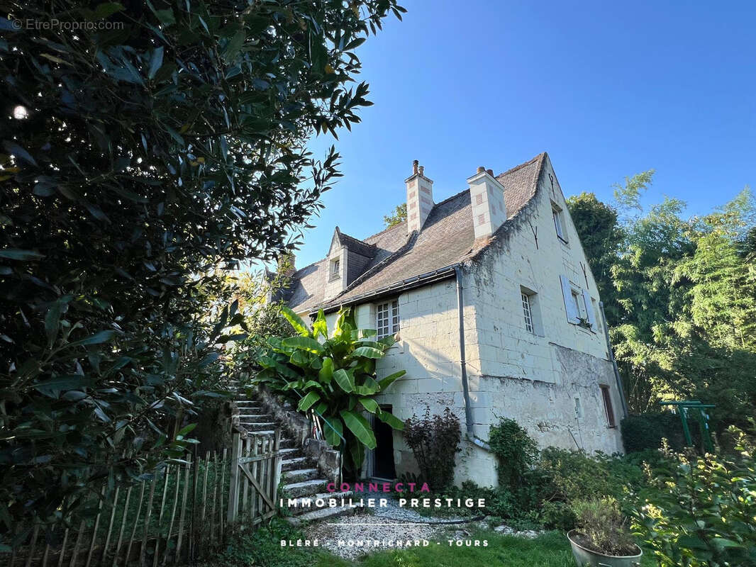 Maison à AZAY-SUR-CHER
