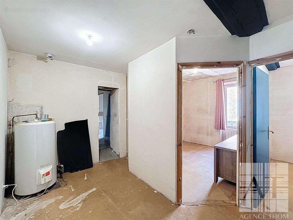 Maison à SAINT-HILAIRE-DU-MAINE