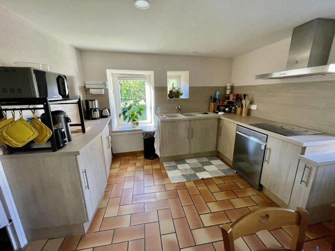 Maison à SAINT-AGNANT-DE-VERSILLAT