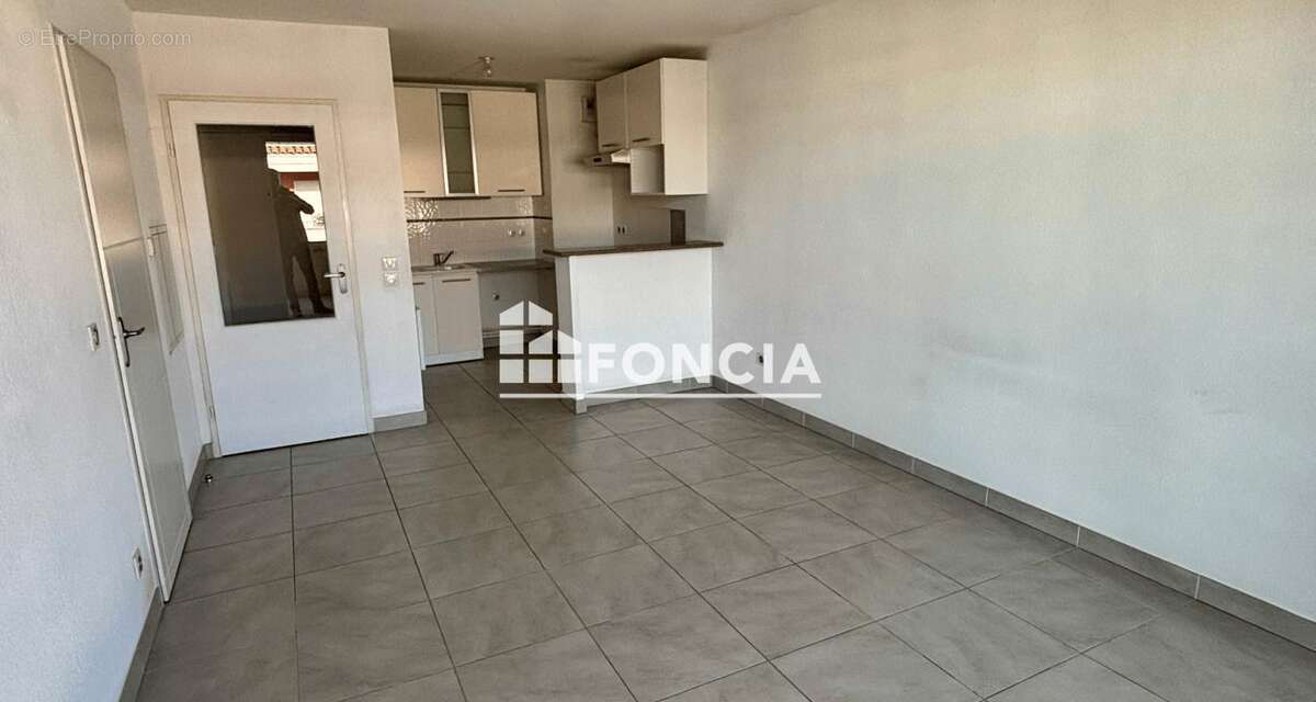 Appartement à LE CRES