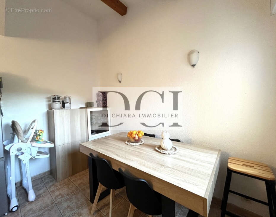 Maison à ENSUES-LA-REDONNE