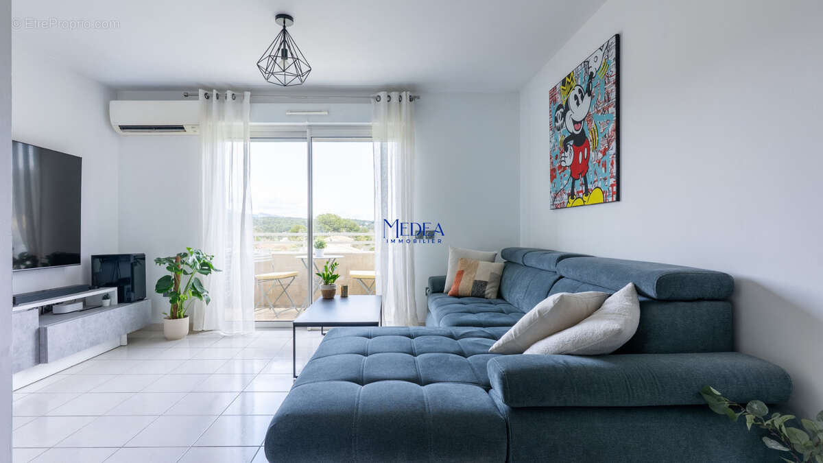 Photo 3 - Appartement à ROQUEFORT-LA-BEDOULE