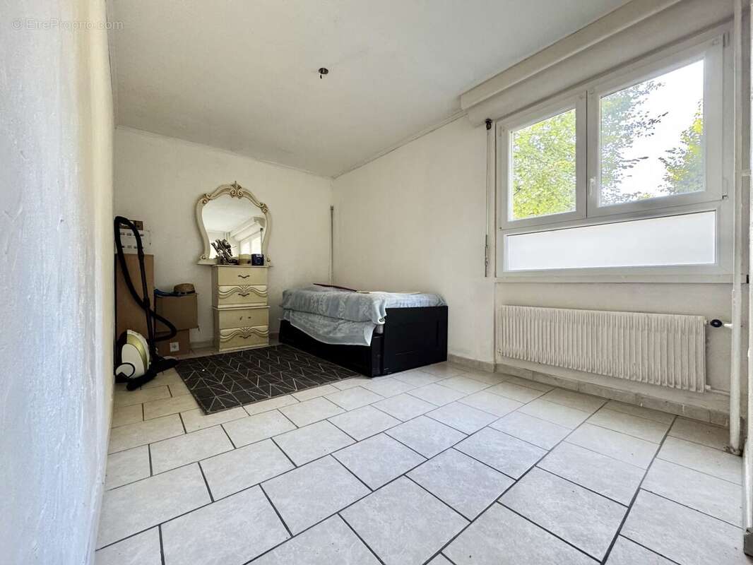 Appartement à SURVILLIERS